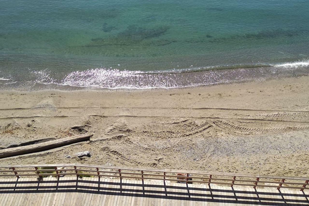 Casa Cachita 2-Confortable Estudio A Pie De Playa Estepona Eksteriør bilde